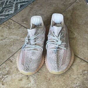 Womens light pink mesh sneakers